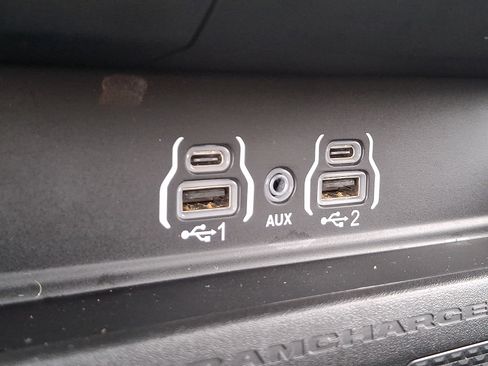 Used 2025 RAM 1500 Big Horn AWD/4WD image 24