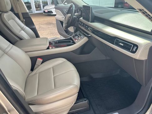 Used 2020 Lincoln Aviator 2WD image 19