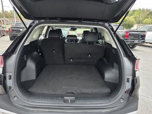 Used 2025 Kia Sportage EX image 10