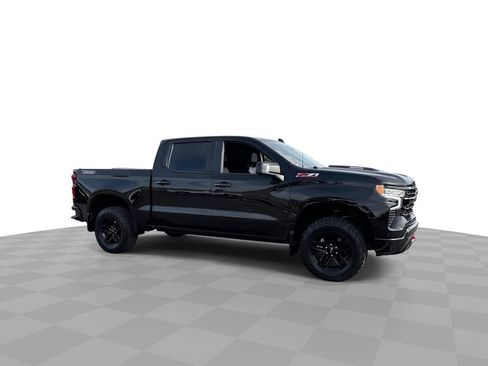 Used 2022 Chevrolet Silverado 1500 LT Trail Boss w/ LT Trail Boss Premium Package image 3