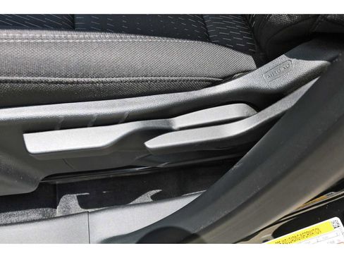 Used 2026 Chevrolet Equinox LT FWD image 25