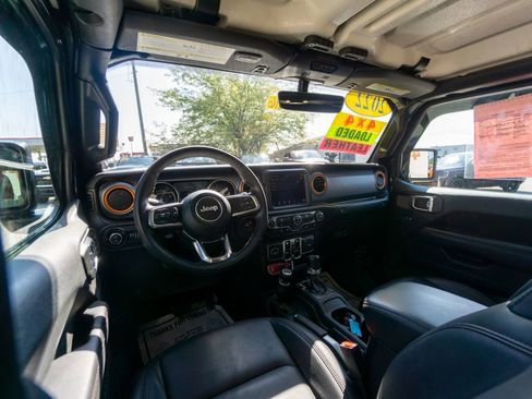 Used 2022 Jeep Gladiator Mojave w/ LED Lighting Group image 17