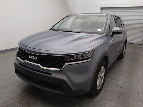 Used 2022 Kia Sorento LX image 15