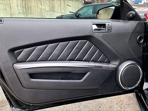 Used 2012 Ford Mustang Premium w/ V6 Performance Pkg image 20