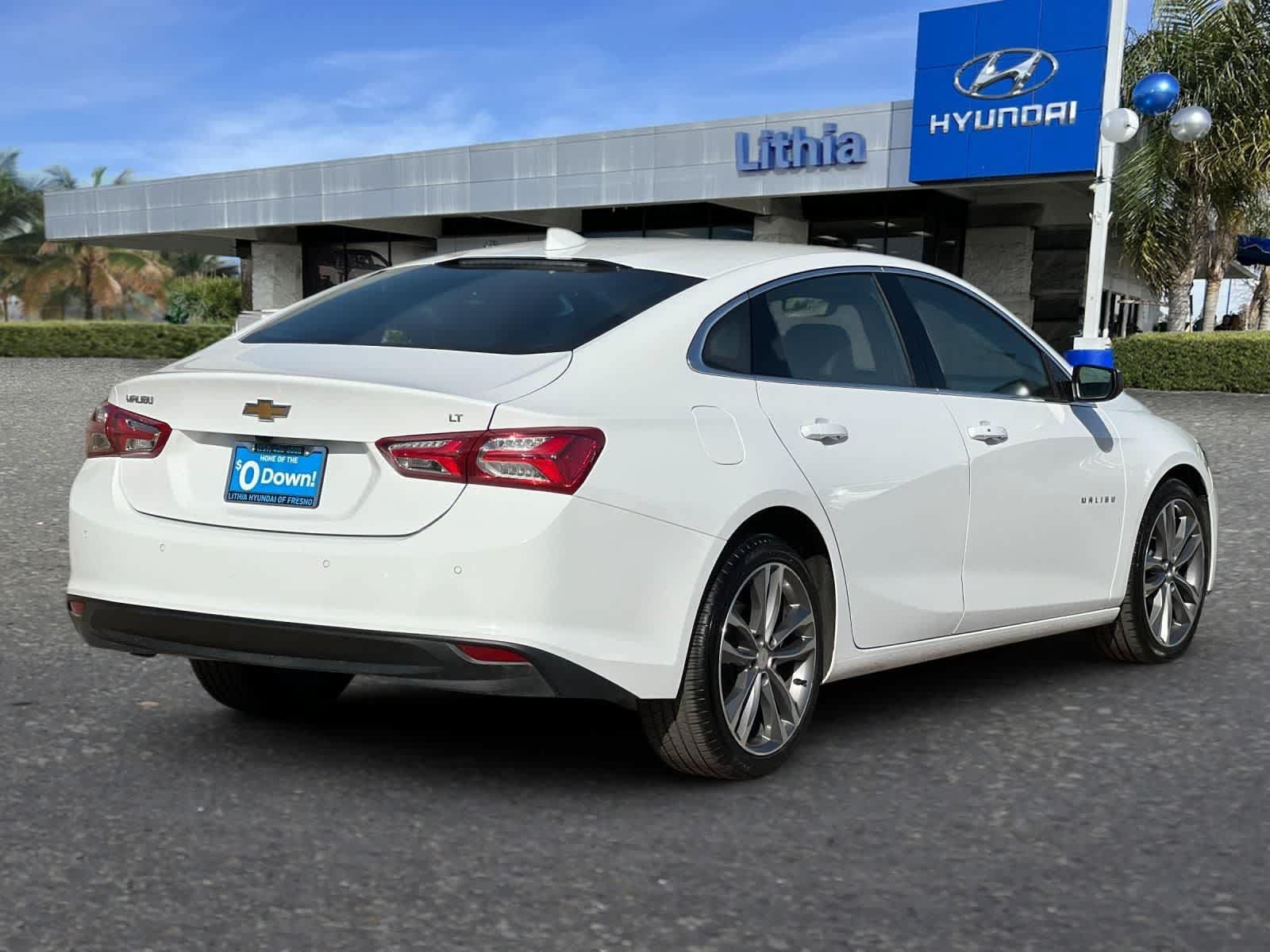 Used 2024 Chevrolet Malibu LT FWD image 3