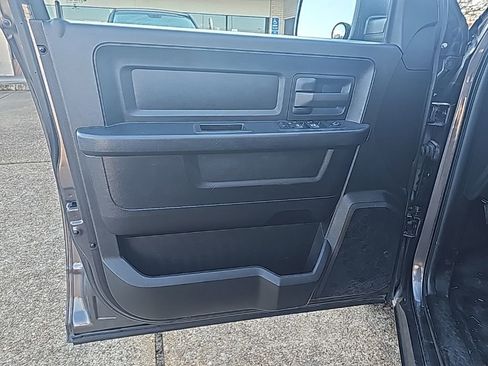 Used 2018 RAM 1500 Tradesman image 21