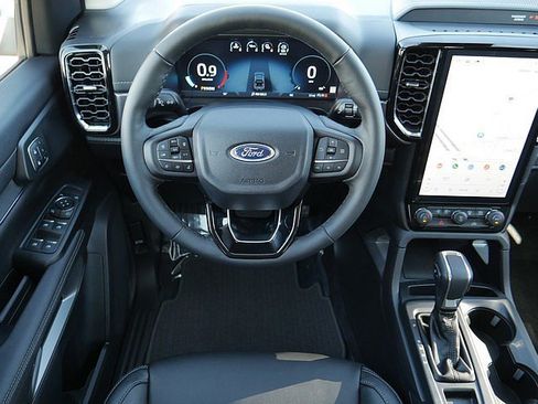 New 2025 Ford Ranger Lariat w/ FX4 Off-Road Package image 17