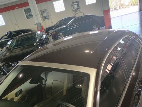 Used 2013 Rolls-Royce Ghost RWD image 11