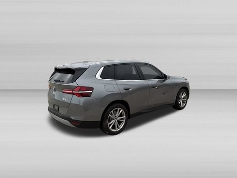 Used 2025 BMW X3 xDrive30i w/ Premium Package AWD/4WD image 5