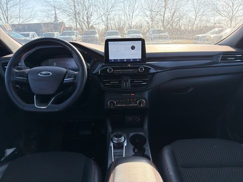 Used 2025 Ford Escape ST-Line image 5
