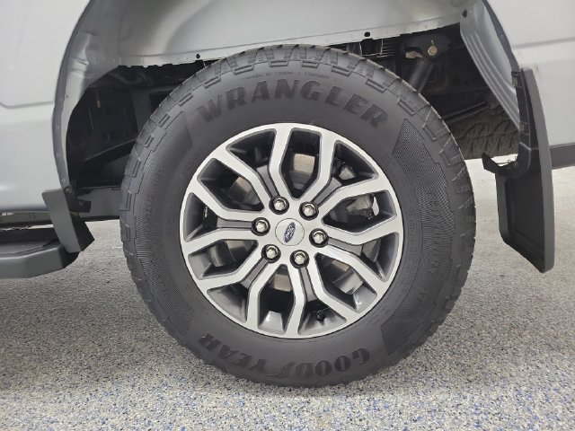 Used 2022 Ford F150 Lariat w/ Max Trailer Tow Package AWD/4WD image 5