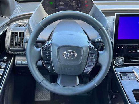 Used 2025 Toyota bZ4X AWD image 16