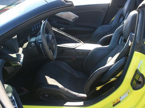 Used 2022 Chevrolet Corvette Stingray Preferred Conv w/ Z51 Performance Package image 17