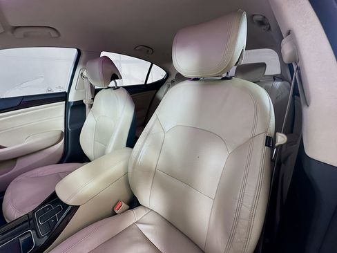 Used 2016 Kia Cadenza Base image 22