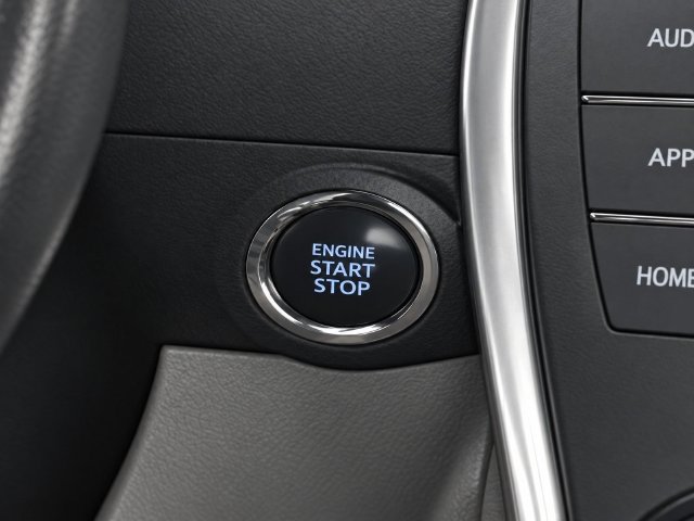 Used 2016 Toyota Camry XLE w/ Moonroof Package FWD image 13