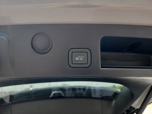 New 2026 GMC Terrain Elevation w/ Elevation Premium Package FWD image 9