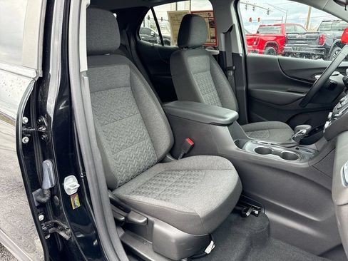 Used 2024 Chevrolet Equinox LT w/ LPO, Floor Liner Package FWD image 25