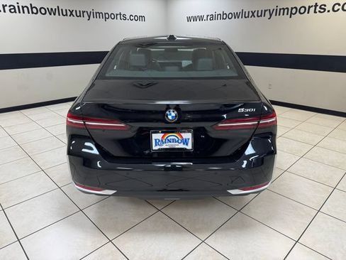 Used 2025 BMW 530i RWD image 5