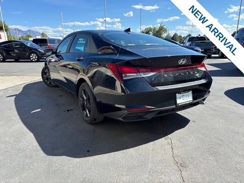 Used 2023 Hyundai Elantra SEL FWD image 5