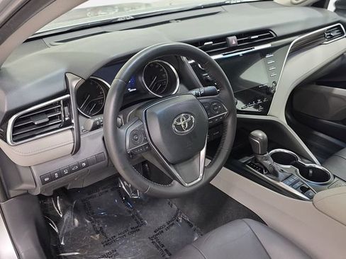 Used 2018 Toyota Camry XLE w/ Driver Assist Package FWD image 16