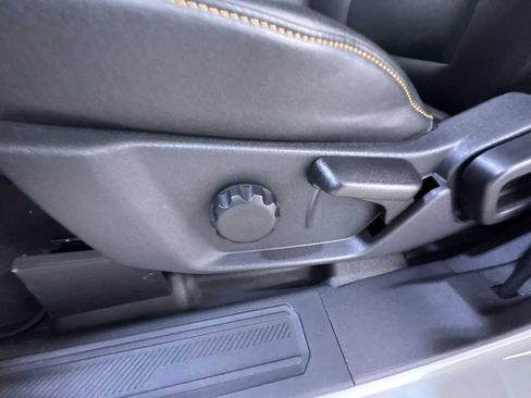 Used 2024 Ford Bronco Badlands image 13