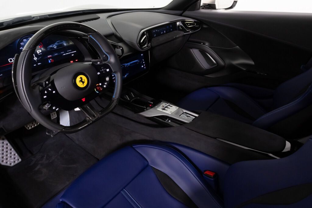 Used 2025 Ferrari 12Cilindri RWD image 38