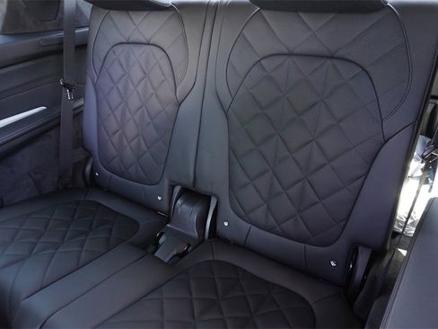 New 2025 BMW X7 xDrive40i w/ M Sport Package image 22