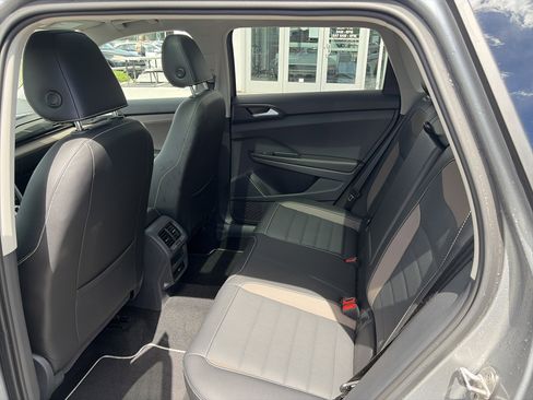 Used 2023 Volkswagen Taos SEL AWD/4WD image 22