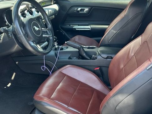 Used 2015 Ford Mustang GT Premium w/ Equipment Group 401A RWD image 5