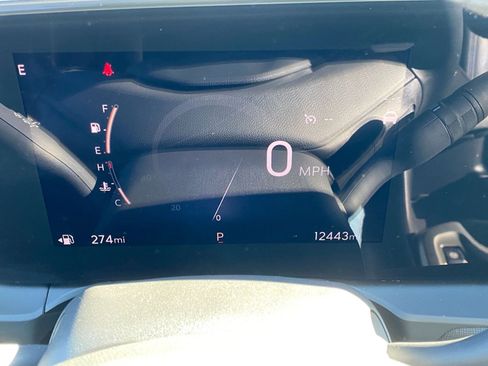 Used 2025 Buick Envista Sport Touring image 40