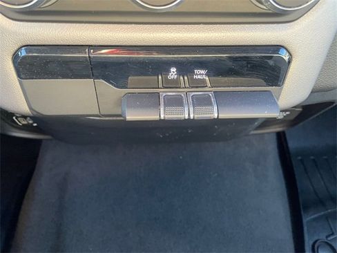 Used 2023 RAM 1500 Lone Star image 24