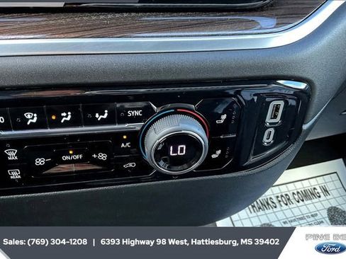 Used 2024 Chevrolet Silverado 1500 LT image 15