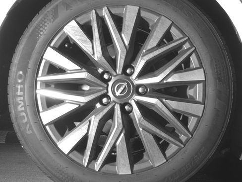 Used 2025 Nissan Altima 2.5 SV image 15