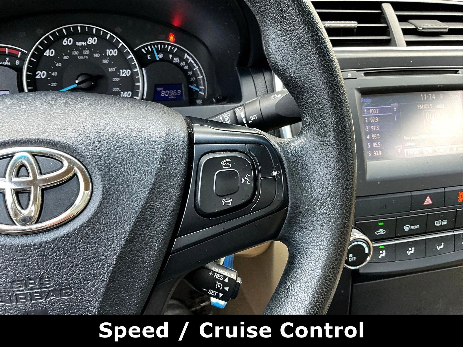 Used 2015 Toyota Camry LE FWD image 11