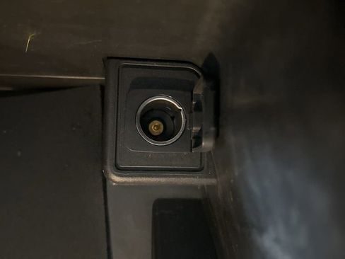 Used 2018 Ford F150 Lariat image 14