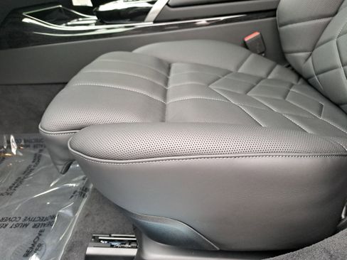 New 2026 BMW 740i RWD image 29
