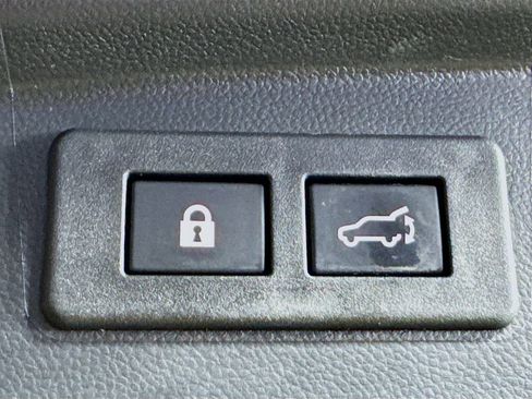 Used 2022 Subaru Outback Wilderness w/ Wilderness Package image 32