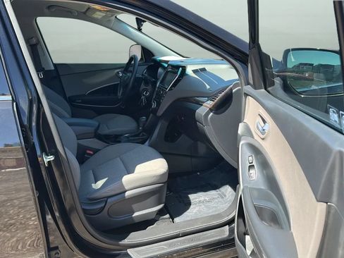 Used 2018 Hyundai Santa Fe SE FWD image 28
