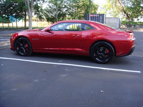 Used 2015 Chevrolet Camaro SS RWD image 10