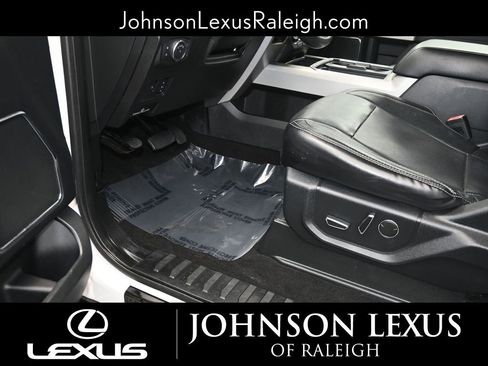 Used 2019 Ford F250 Lariat w/ Lariat Ultimate Package image 12