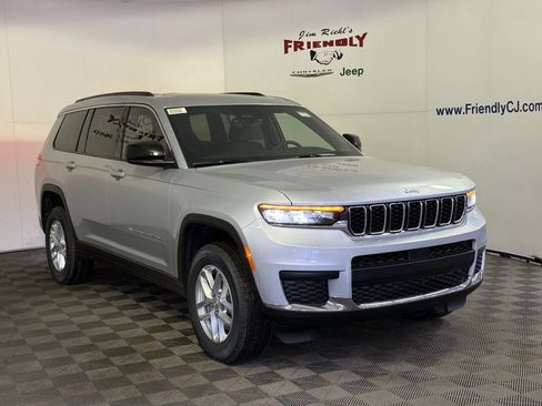 New 2025 Jeep Grand Cherokee L Laredo image 2