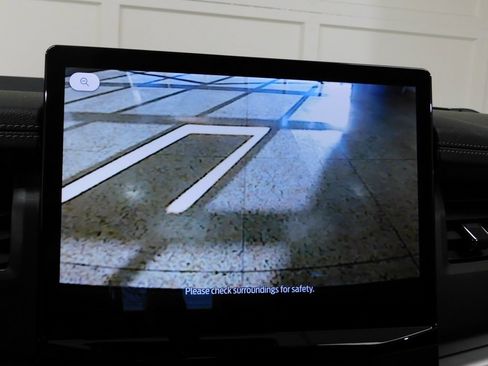 Used 2024 Ford Expedition XLT image 50