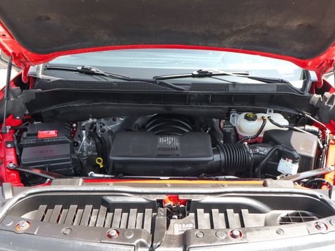 Used 2025 Chevrolet Silverado 1500 LT RWD image 11