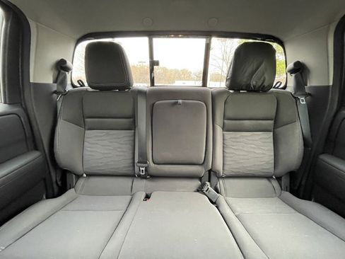 Used 2022 Nissan Frontier SV image 30