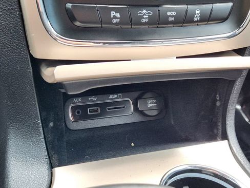 Used 2015 Jeep Grand Cherokee Summit AWD/4WD image 17