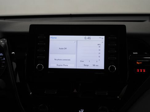 Used 2023 Toyota Camry SE image 15