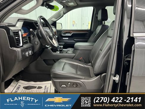 Used 2023 GMC Sierra 1500 Denali w/ Technology Package AWD/4WD image 9