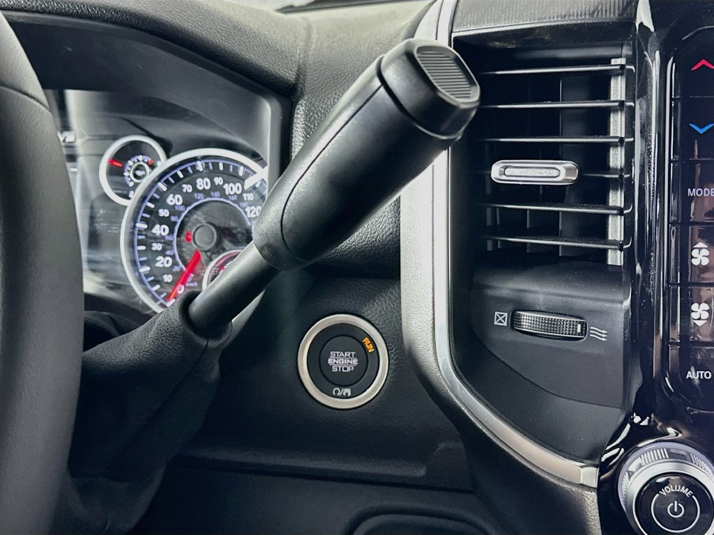 New 2026 RAM 2500 Big Horn AWD/4WD image 12
