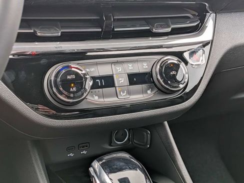 New 2026 Buick Envista Sport Touring image 21