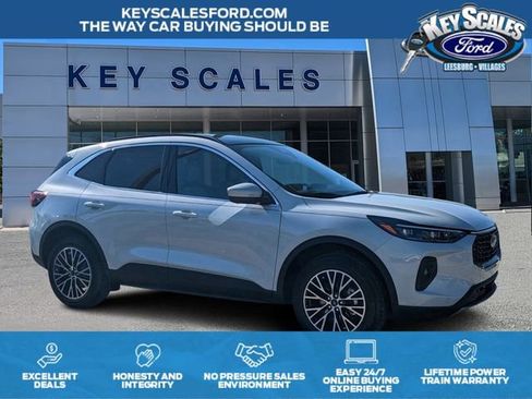 New 2025 Ford Escape SE w/ PHEV Premium Package image 1